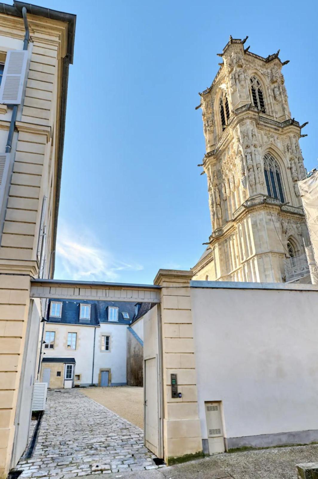 La Chapelle, Les Suites Du Palais, L'Unique 5 Etoiles De Nevers, Suite D'Exception, By Primo C0Nciergerie Eksteriør billede